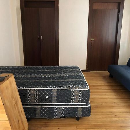 Check Inn Bed And Breakfast Cuenca Ruang foto