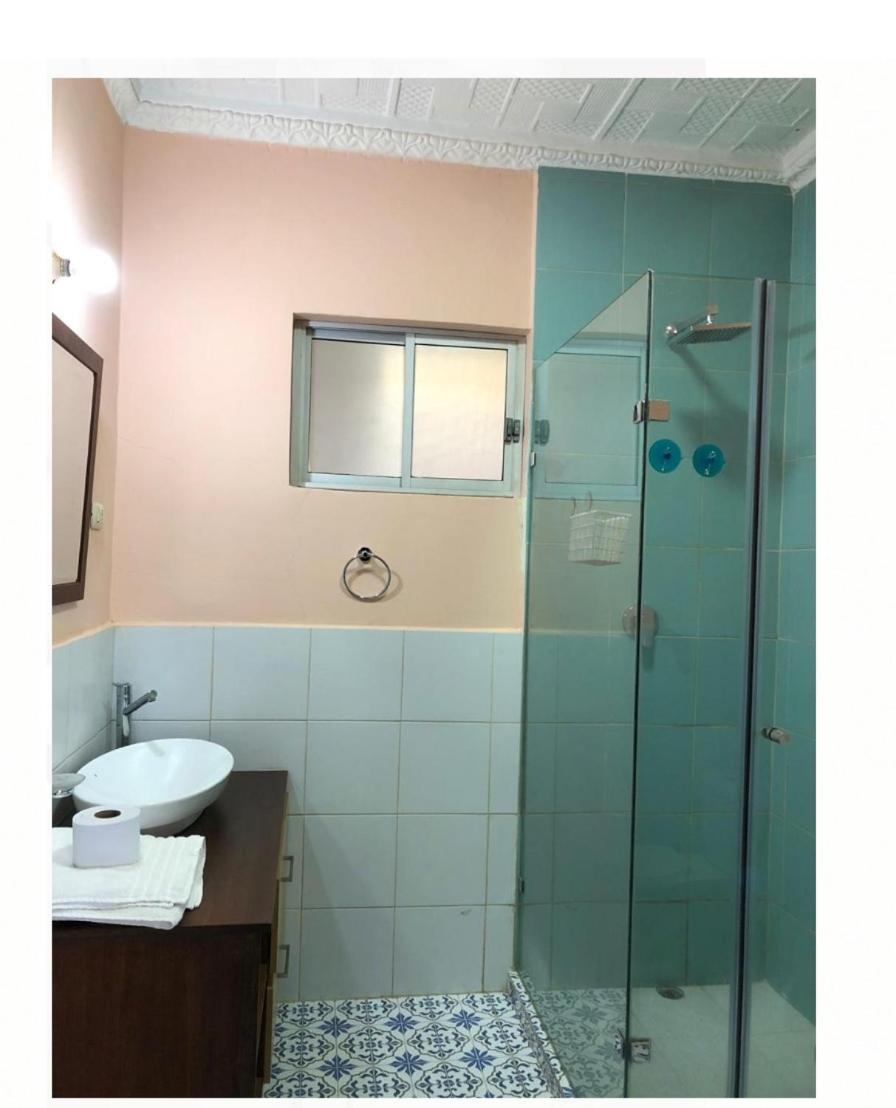 Check Inn Bed And Breakfast Cuenca Ruang foto